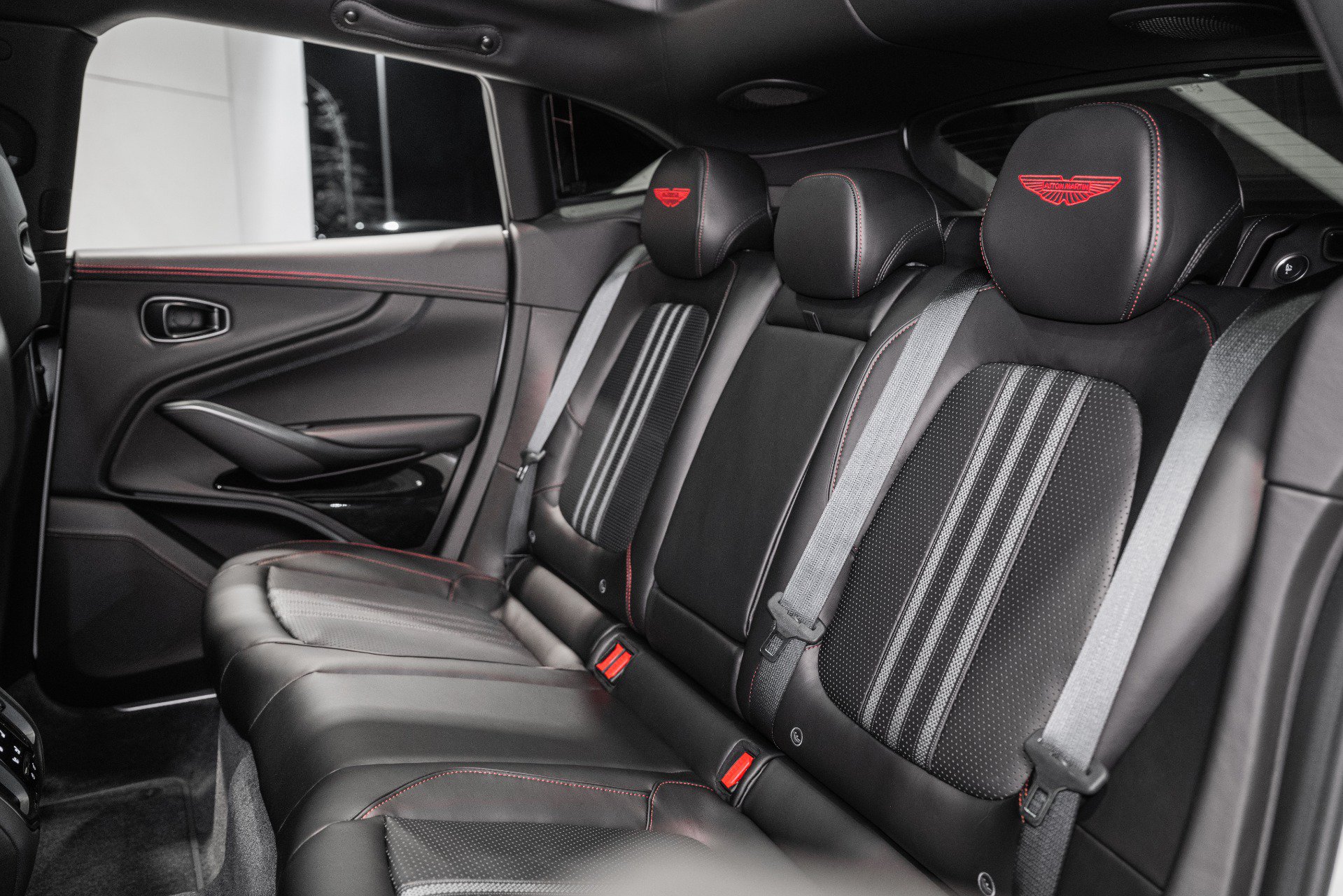 New 2026 Aston Martin DBX 707 AWD/4WD image 16