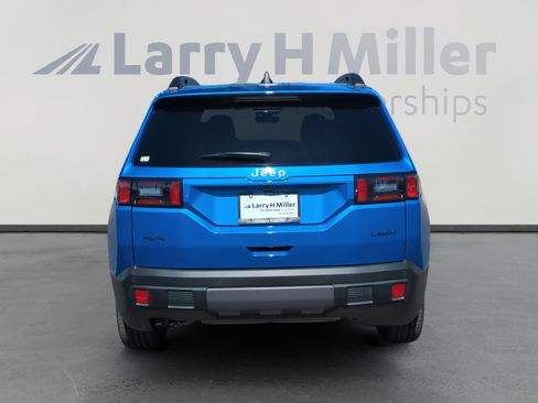 New 2026 Jeep Cherokee Laredo AWD/4WD image 4