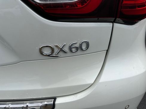 Used 2016 INFINITI QX60 Luxe w/ Premium Plus Package AWD/4WD image 9