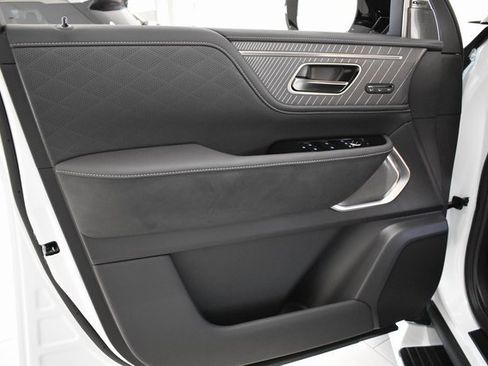 New 2026 INFINITI QX80 Autograph image 17