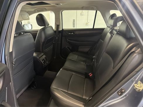 Used 2016 Subaru Outback 2.5i Limited AWD/4WD image 10