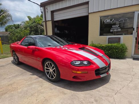 Used 2002 Chevrolet Camaro Z28 w/ SS Performance/Appearance Pkg RWD image 1