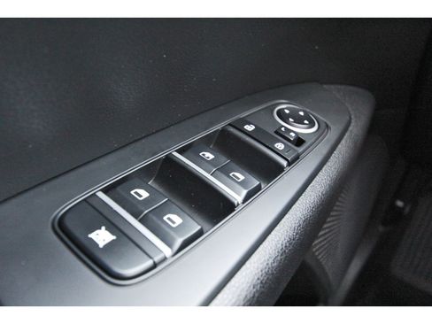 Certified 2023 Kia Forte LXS w/ LXS Technology Package FWD image 23
