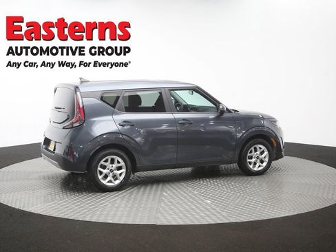 Used 2023 Kia Soul LX w/ LX Technology Package FWD image 41
