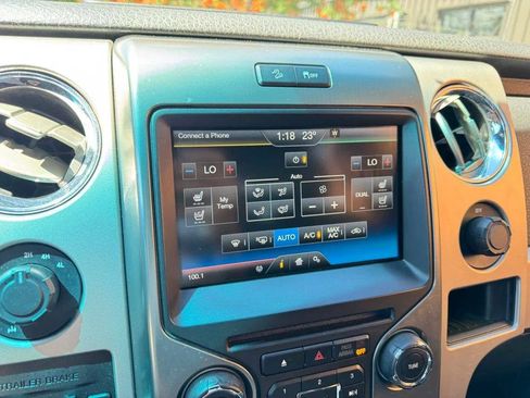 Used 2014 Ford F150 FX4 w/ Equipment Group 402A Luxury AWD/4WD image 19