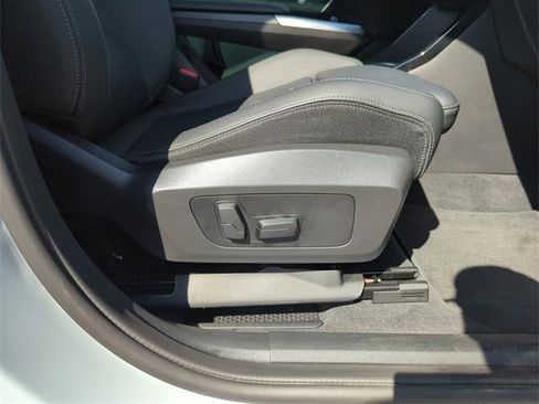 Used 2025 BMW X2 xDrive28i image 38