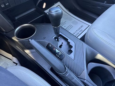 Used 2015 Toyota RAV4 LE image 28