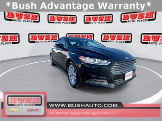 Used 2016 Ford Fusion SE image 1