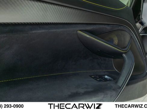Used 2018 McLaren 720S Performance RWD image 39