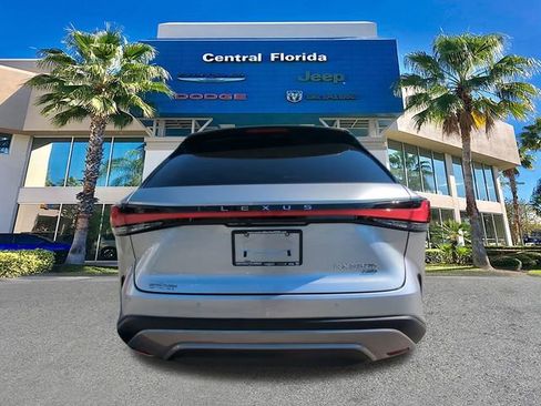 Used 2025 Lexus RX 350h w/ Convenience Package image 6