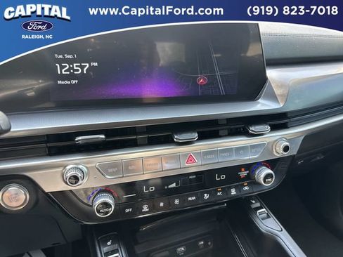 Used 2025 Kia Telluride S AWD/4WD image 27