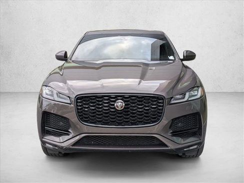 Used 2022 Jaguar F-PACE S image 2