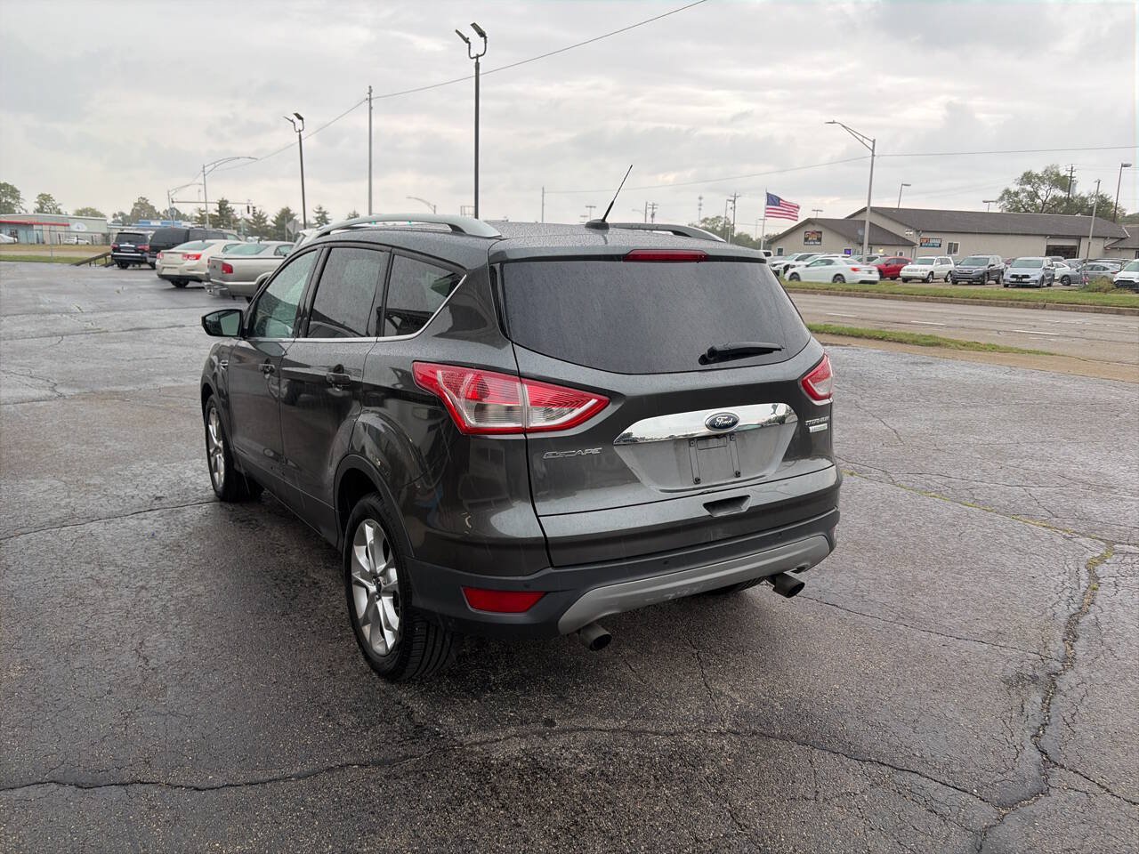 Used 2016 Ford Escape Titanium FWD image 3
