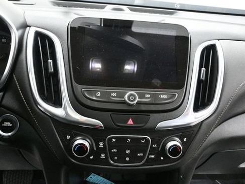 Used 2018 Chevrolet Equinox Premier AWD/4WD image 14
