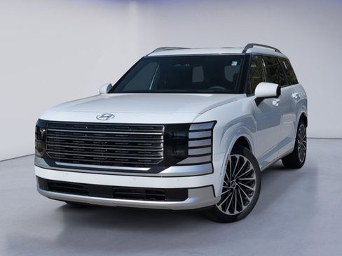 New 2026 Hyundai Palisade Calligraphy FWD image 2