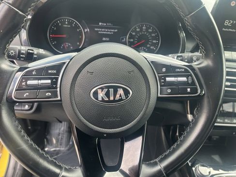 Used 2021 Kia Seltos SX w/ SX Sunroof Package image 19