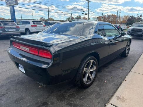 Used 2014 Dodge Challenger R/T image 8