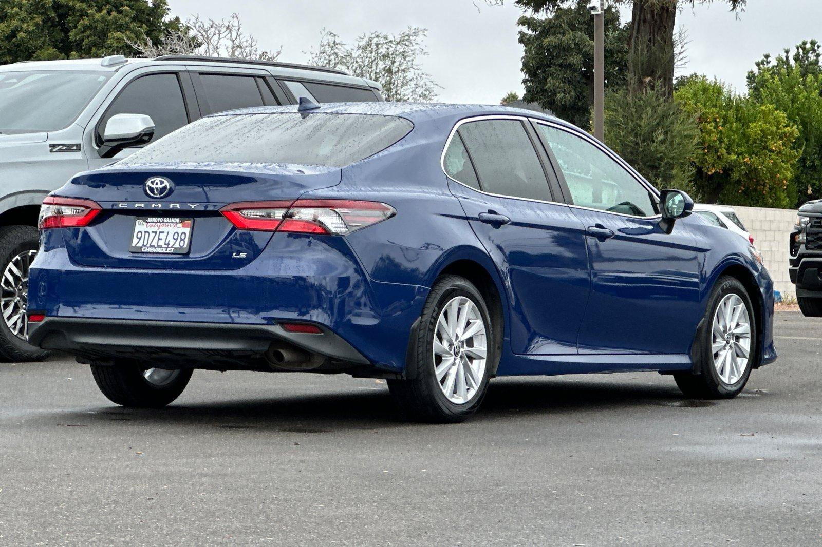 Used 2023 Toyota Camry LE FWD image 6