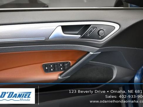 Used 2017 Volkswagen Golf Alltrack SE AWD/4WD image 24