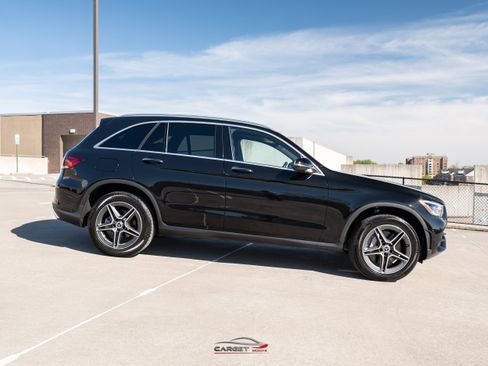 Used 2020 Mercedes-Benz GLC 300 4MATIC w/ AMG Line image 8
