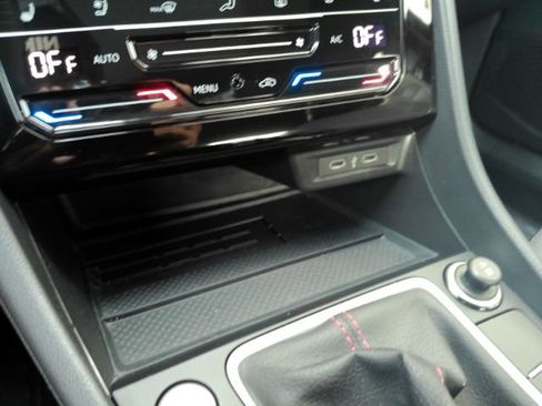 Used 2025 Volkswagen Jetta GLI Autobahn image 42