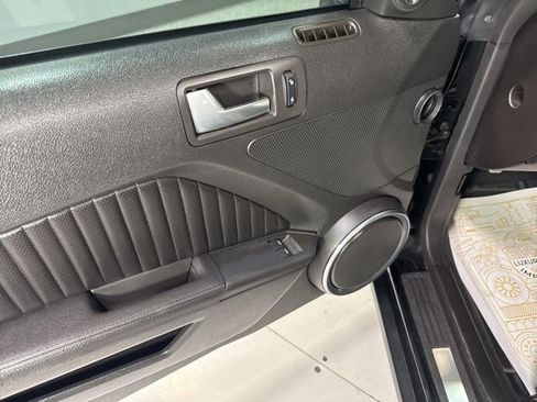 Used 2010 Ford Mustang Shelby GT500 image 9