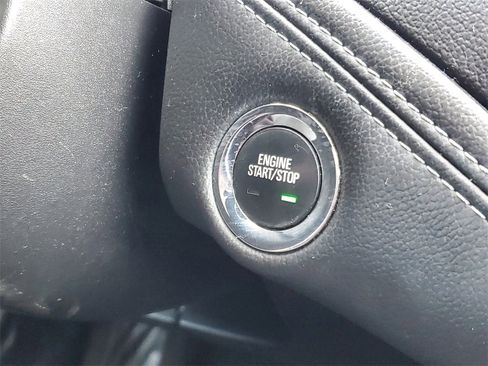 Used 2017 Chevrolet Cruze Premier image 15