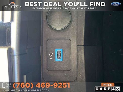 Used 2017 Ford Fusion SE w/ Fusion SE Technology Package FWD image 38