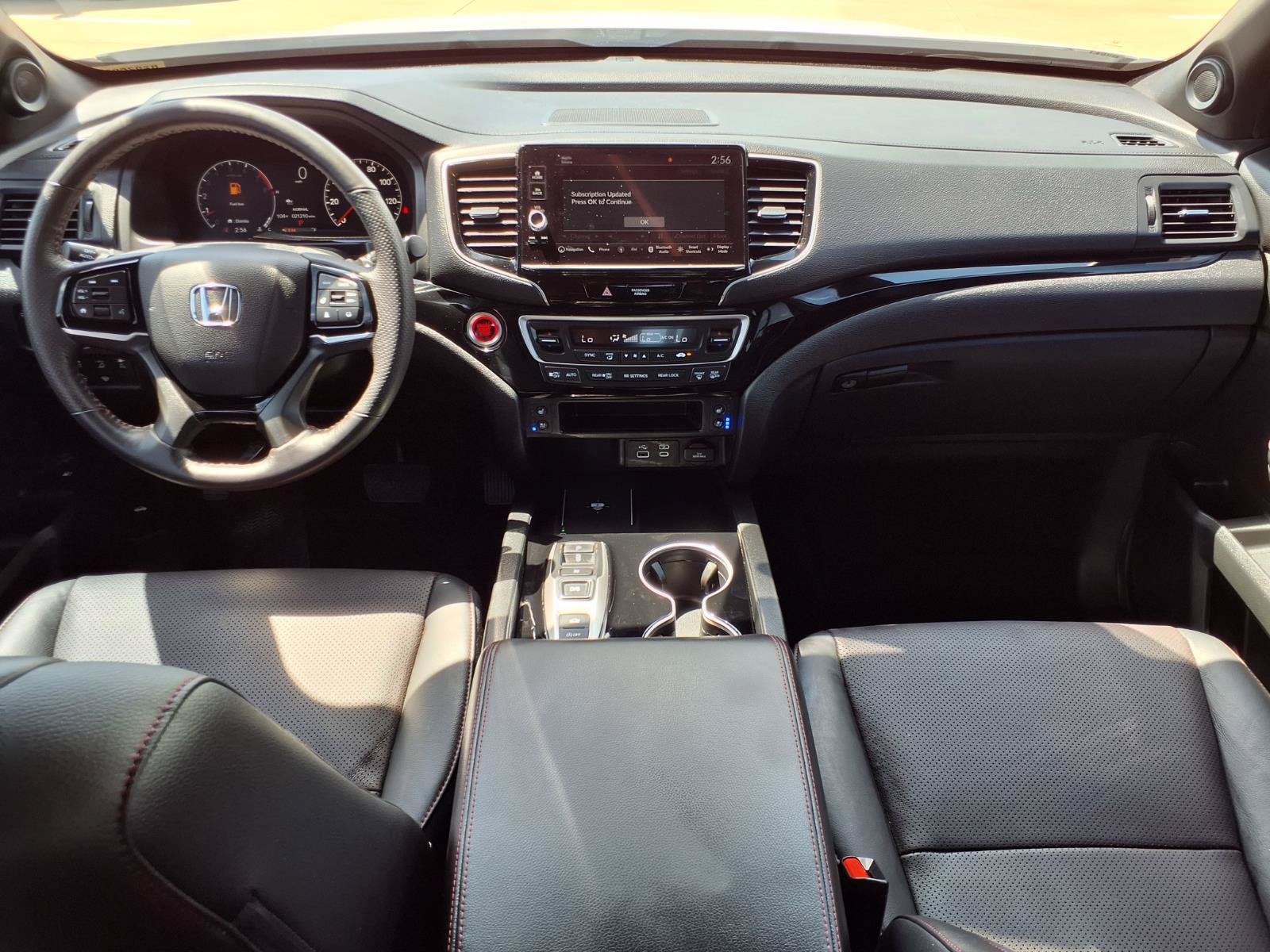 Used 2025 Honda Ridgeline Black Edition image 9