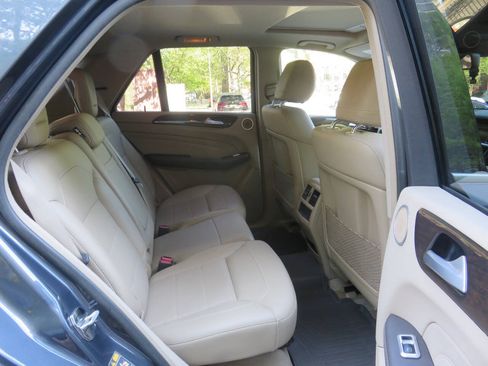 Used 2014 Mercedes-Benz ML 350 4MATIC image 21