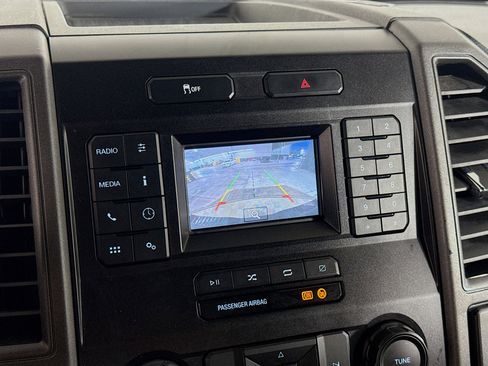 Used 2020 Ford F250 XL w/ Power Equipment Group image 19