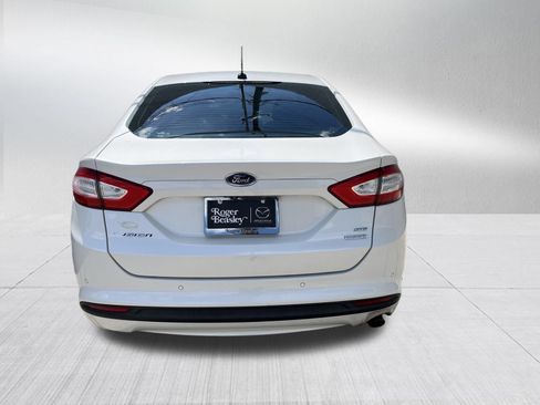 Used 2014 Ford Fusion SE w/ Equipment Group 202A FWD image 7