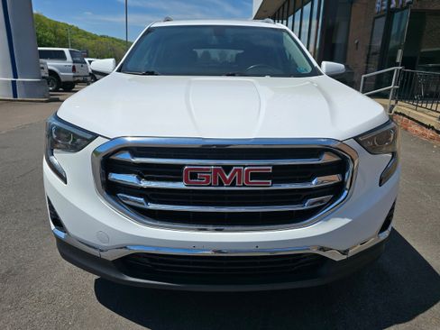 Used 2019 GMC Terrain SLT AWD/4WD image 2