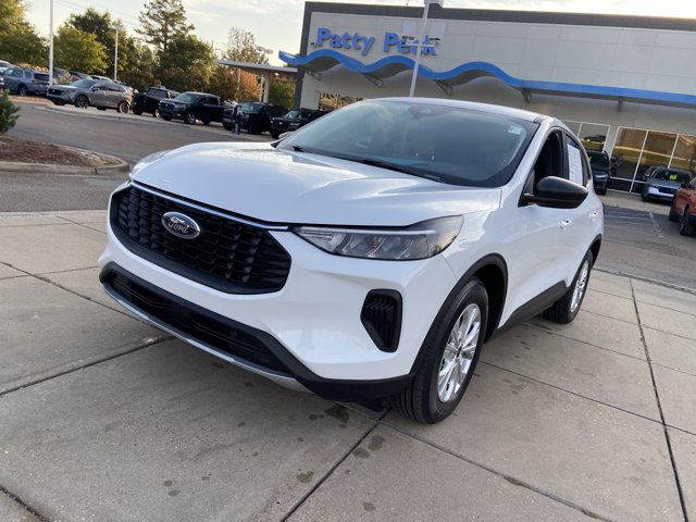 Used 2025 Ford Escape Active FWD image 4