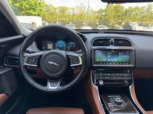 Used 2018 Jaguar XE Portfolio AWD/4WD image 30