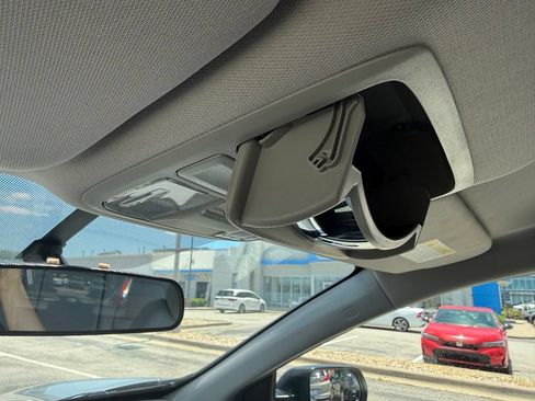 Used 2018 Honda CR-V LX image 14