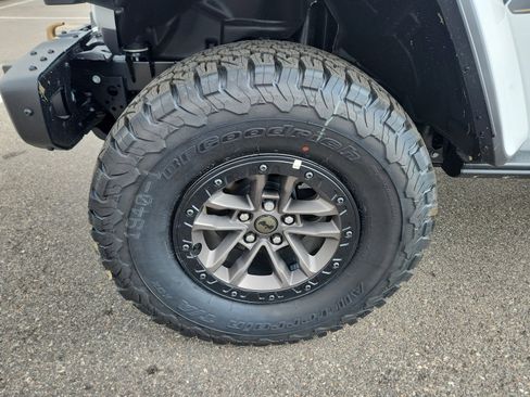 New 2025 Jeep Wrangler Unlimited Rubicon 392 image 27