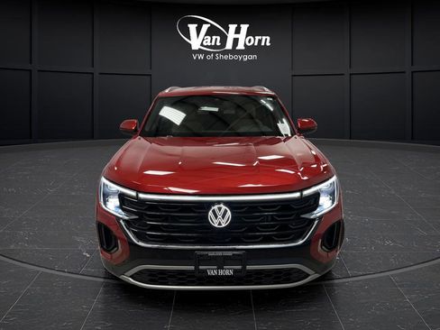 Used 2024 Volkswagen Atlas Cross Sport SE image 10