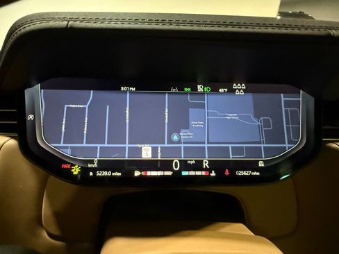 Used 2024 Land Rover Range Rover Long Wheelbase SE image 26