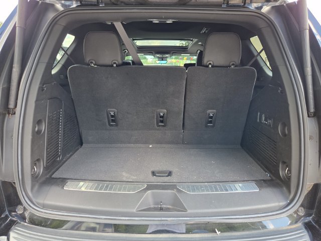 Used 2024 Chevrolet Tahoe High Country w/ Premium Package 2 AWD/4WD image 28