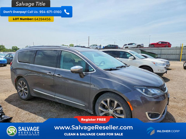 Used 2017 Chrysler Pacifica Limited w/ Advanced Safetytec Group FWD image 5