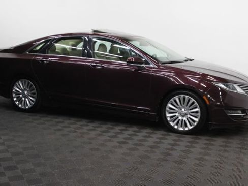 Used 2013 Lincoln MKZ Luxury image 3