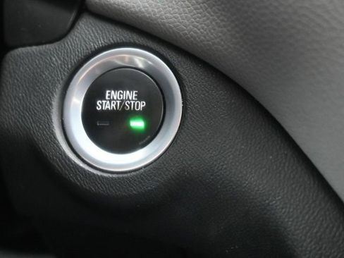 Used 2019 Chevrolet Equinox LS w/ LS Convenience Package image 15