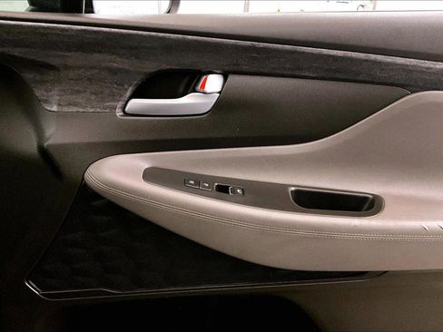 Used 2019 Hyundai Santa Fe SE image 23
