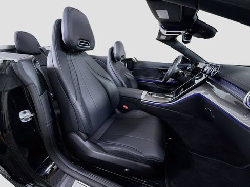 Used 2026 Mercedes-Benz CLE 300 4MATIC Cabriolet image 38