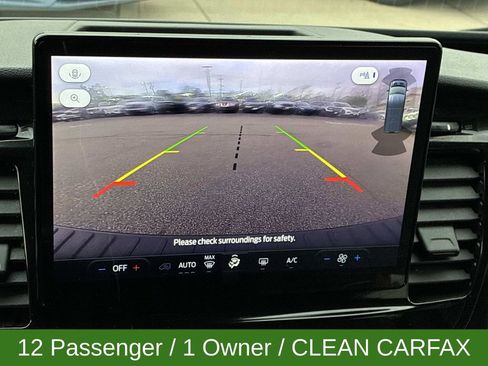 Used 2023 Ford Transit 350 XLT image 31