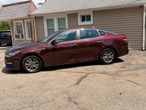 Used 2020 Kia Optima LX FWD image 3