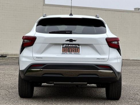 New 2026 Chevrolet Trax ACTIV w/ Driver Confidence Package FWD image 5