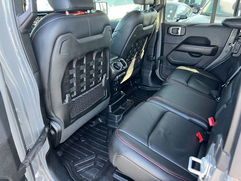 Used 2019 Jeep Wrangler Unlimited Rubicon image 19