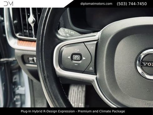 Used 2022 Volvo S60 T8 R-Design Expression w/ Premium Package AWD/4WD image 30